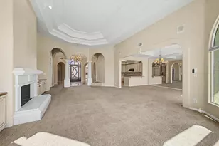 8407 E Del Camino Dr, Scottsdale, AZ 85258 - Photo 13