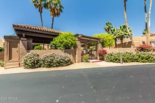 4446 E Camelback Rd, Phoenix, AZ 85018 - Photo 45
