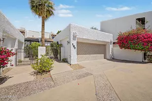 4446 E Camelback Rd, Phoenix, AZ 85018 - Photo 1
