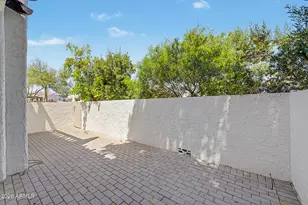4446 E Camelback Rd, Phoenix, AZ 85018 - Photo 35