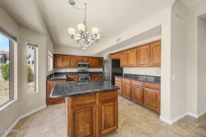 4208 E Tether Trail, Phoenix, AZ 85050 - Photo 11