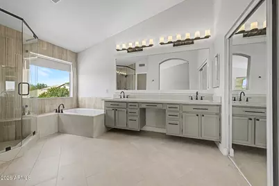 4208 E Tether Trail, Phoenix, AZ 85050 - Photo 19