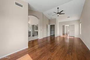 4208 E Tether Trail, Phoenix, AZ 85050 - Photo 17