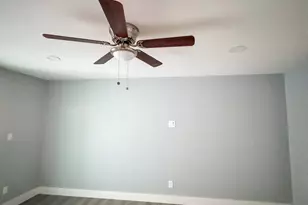 5837 W Pierson St, Phoenix, AZ 85031 - Photo 35