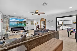 2221 N 27th St, Phoenix, AZ 85008 - Photo 9