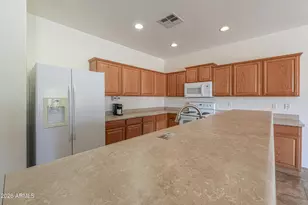 1672 E Elaine Ct, Casa Grande, AZ 85122 - Photo 11