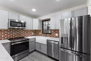 2118 E Center Ln, Tempe, AZ 85281 - Photo 9