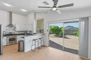 4321 E Rowel Rd, Phoenix, AZ 85050 - Photo 15