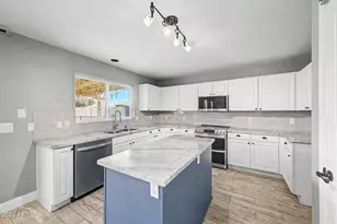 2111 E Patrick Ln, Phoenix, AZ 85024 - Photo 21