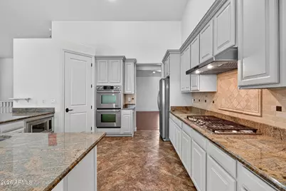 11627 E Santan Court, Chandler, AZ 85249 - Photo 13
