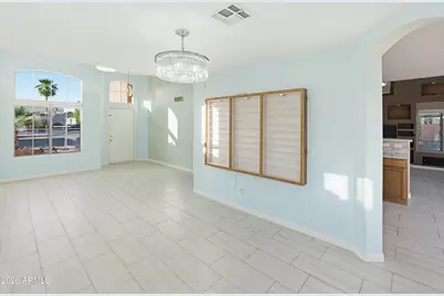 13231 N 82nd Drive, Peoria, AZ 85381 - Photo 3