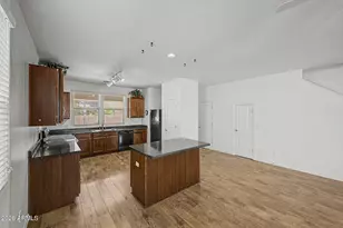 1414 S Jessica Ln, Tempe, AZ 85281 - Photo 9