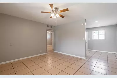 4423 N 23rd Avenue #Apt B, Phoenix, AZ 85015 - Photo 5