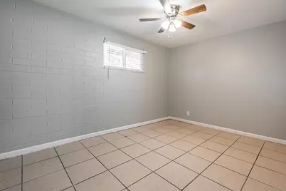 4423 N 23rd Avenue #Apt B, Phoenix, AZ 85015 - Photo 15