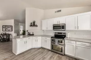 16620 N 19th St, Phoenix, AZ 85022 - Photo 11
