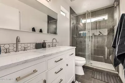 16620 N 19th Street, Phoenix, AZ 85022 - Photo 17