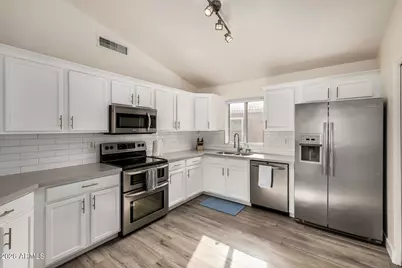 16620 N 19th Street, Phoenix, AZ 85022 - Photo 13