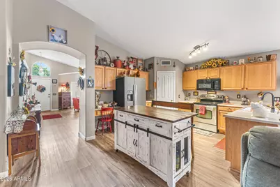 13169 W Ironwood Street, Surprise, AZ 85374 - Photo 11