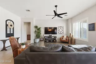 11959 W Patrick Ln, Sun City, AZ 85373 - Photo 9