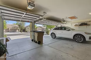 11959 W Patrick Ln, Sun City, AZ 85373 - Photo 37