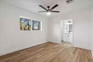 8525 E Clarendon Ave, Scottsdale, AZ 85251 - Photo 17