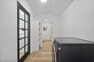 8525 E Clarendon Ave, Scottsdale, AZ 85251 - Photo 9