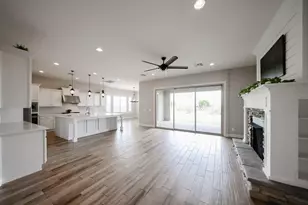1424 E Pedro Rd, Phoenix, AZ 85042 - Photo 9