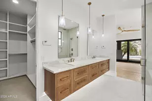 10980 E Winchcomb Dr, Scottsdale, AZ 85255 - Photo 11