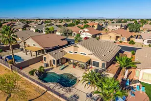 22107 N Reis Dr, Maricopa, AZ 85138 - Photo 9