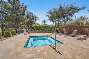 905 S Osborn Ln, Gilbert, AZ 85296 - Photo 37