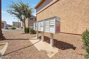 905 S Osborn Ln, Gilbert, AZ 85296 - Photo 43