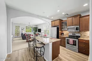 905 S Osborn Ln, Gilbert, AZ 85296 - Photo 11