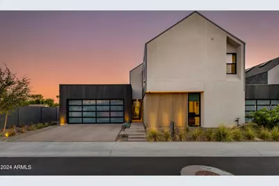 1341 E Pomelo Grove Lane, Phoenix, AZ 85014 - Photo 1