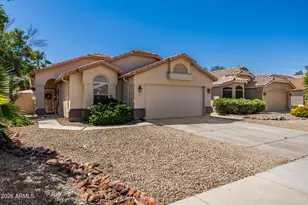 551 E Sherri Dr, Gilbert, AZ 85296 - Photo 3