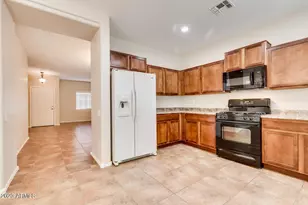 16003 N Cristine Ln, Surprise, AZ 85388 - Photo 9