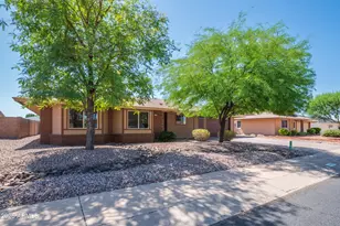 11037 W Meade Dr, Sun City, AZ 85351 - Photo 7