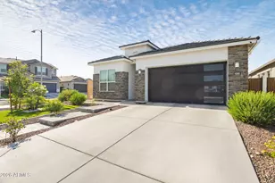 10305 W Deanna Dr, Peoria, AZ 85382 - Photo 3