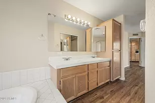 430 W Tierra Buena Ln, Phoenix, AZ 85023 - Photo 37