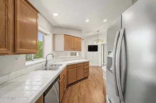 430 W Tierra Buena Ln, Phoenix, AZ 85023 - Photo 15