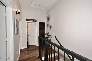 2725 E Mine Creek Rd, Phoenix, AZ 85024 - Photo 3