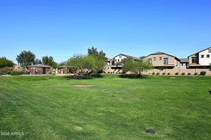 2725 E Mine Creek Rd, Phoenix, AZ 85024 - Photo 9
