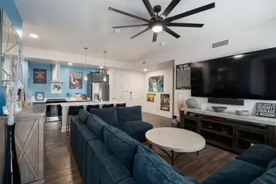 3131 N Central #4011, Phoenix, AZ 85012 - Photo 7