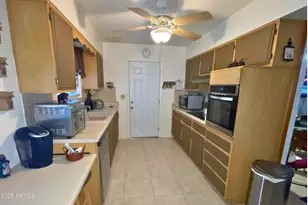 10211 W Deanne Dr, Sun City, AZ 85351 - Photo 9