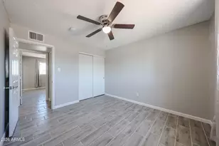 4610 N 48th Dr, Phoenix, AZ 85031 - Photo 25