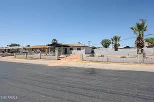 4610 N 48th Dr, Phoenix, AZ 85031 - Photo 41
