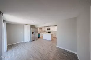 4610 N 48th Dr, Phoenix, AZ 85031 - Photo 19