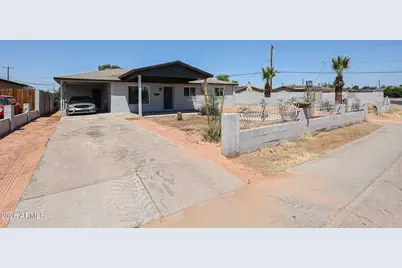 4610 N 48th Drive, Phoenix, AZ 85031 - Photo 1