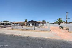 4610 N 48th Dr, Phoenix, AZ 85031 - Photo 39