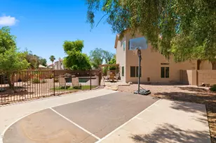 219 W Ensueno St, Gilbert, AZ 85233 - Photo 45