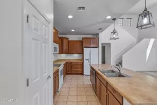 17543 W Buckhorn Trl, Surprise, AZ 85387 - Photo 21